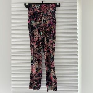 Lululemon Black Multi Patterned Leggings